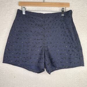 A New‎ Day Shorts Womens 8 Navy Blue Eyelet Lined Floral Zip Closure 4 in inseam